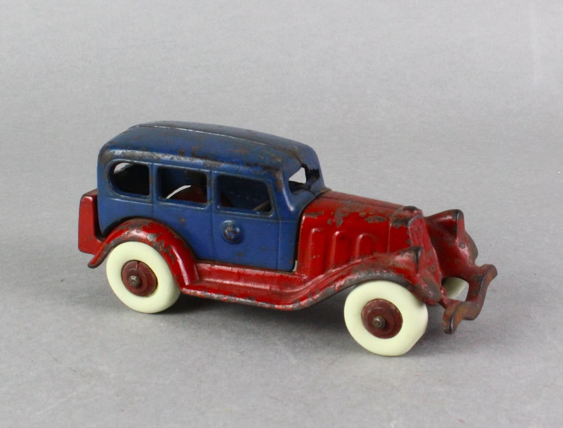 Hubley Two Tone Cast Iron Take Apart Sedan (1 of 3)