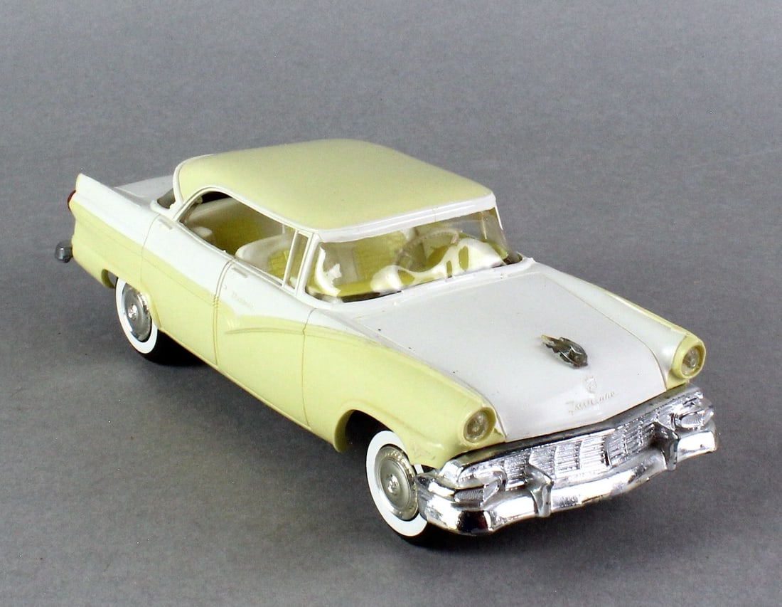 1956 Ford Fairlane Victoria Dealer Promo Car: 1956 Ford Fairlane Victoria Dealer Promo Car