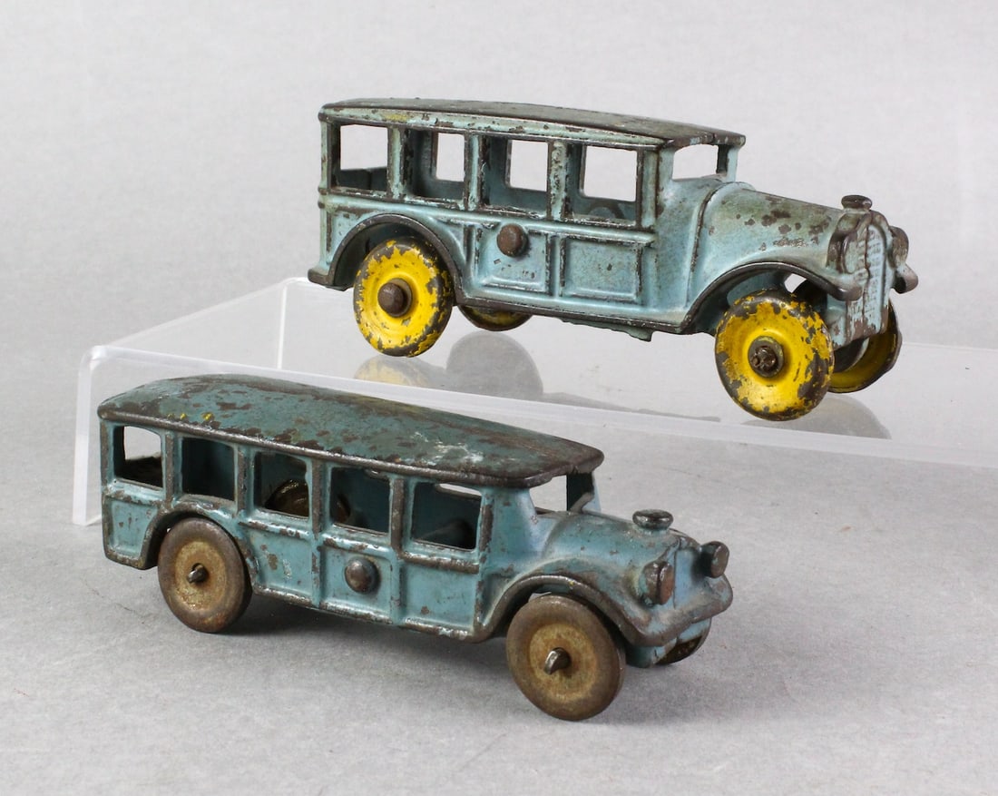 1930s Cast Iron Buses: Pair of 1930s Cast Iron Buses 5 inches long.