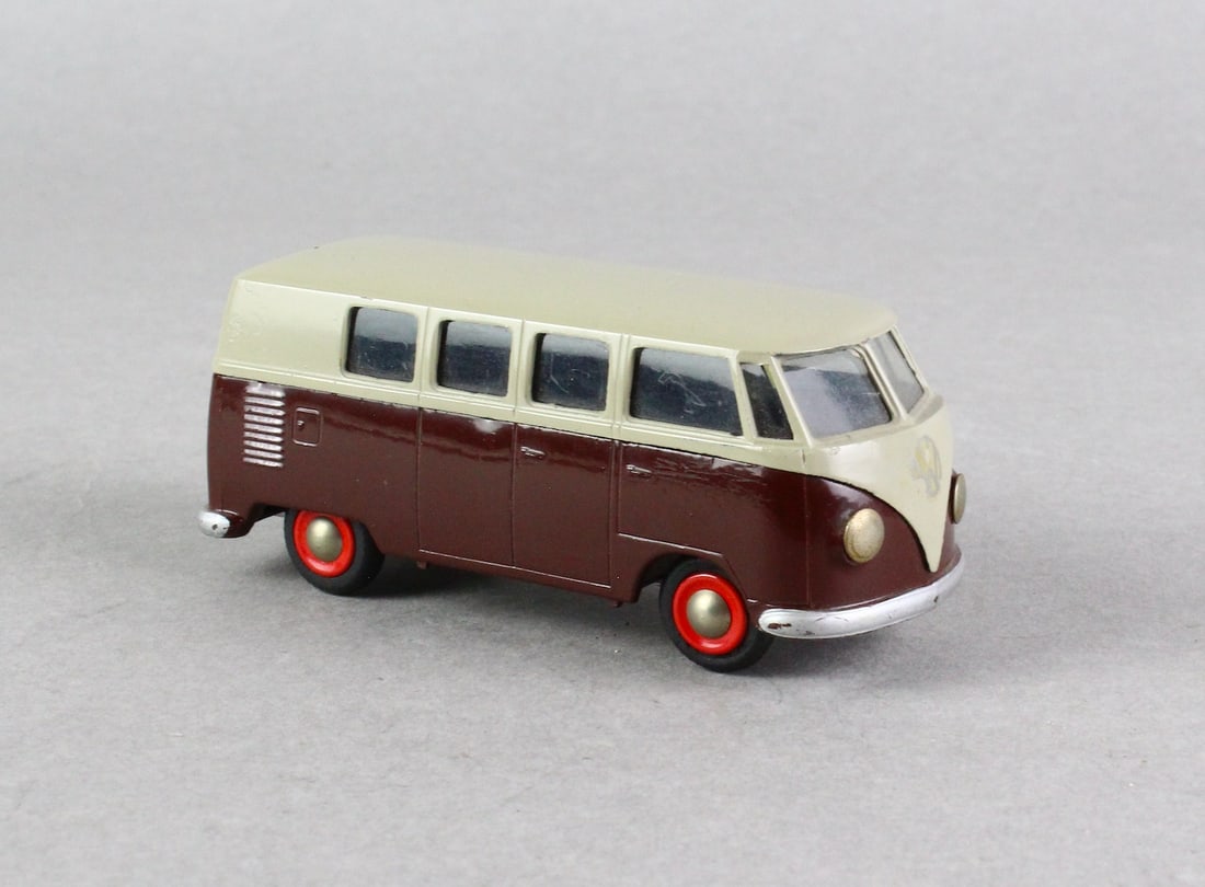 Tekno Volkswagen Minibus Scarce: Tekno Diecast Volkswagen Minibus Scarce, Excellent original.