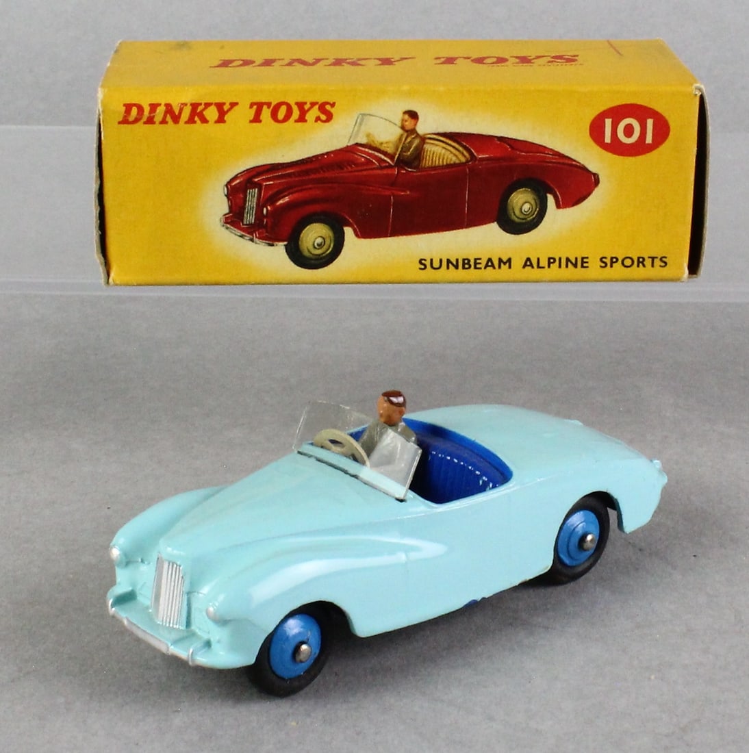 Dinky Sunbeam Alpine 101 in Box (1 of 5)