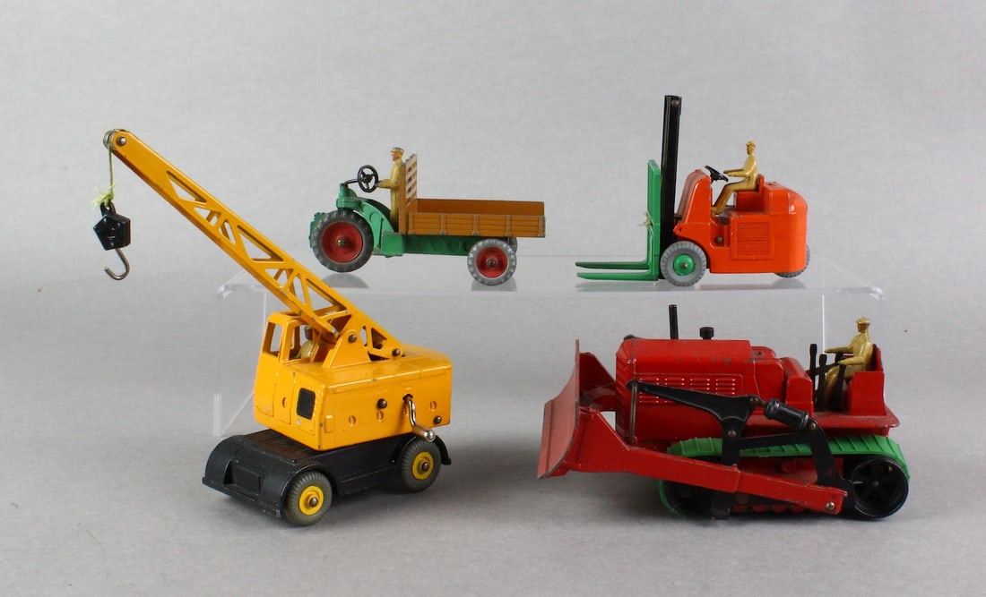 Dinky Supertoys Trucks & Work Vehicles (1 of 5)