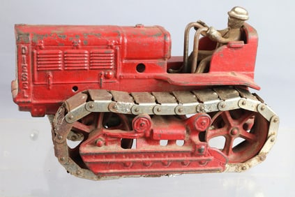 Arcade Caterpillar Cast Iron Tractor with Treads