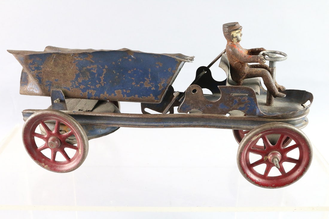 Kingsbury Dump Truck Pressed Steel: Kingsbury Dump Truck Pressed Steel, 10'