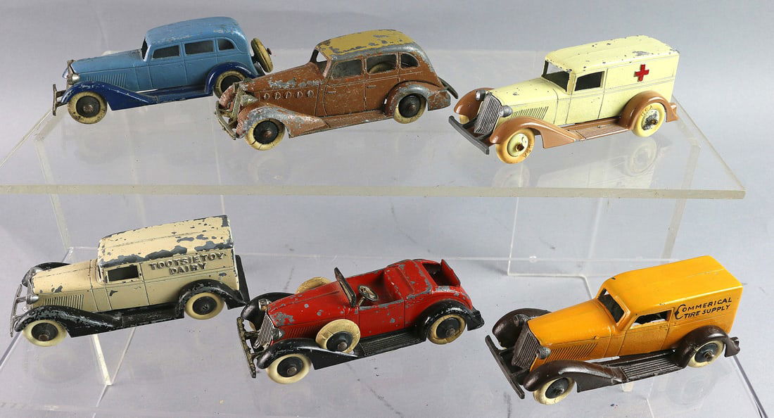 Tootsietoy Car Lot (1 of 2)