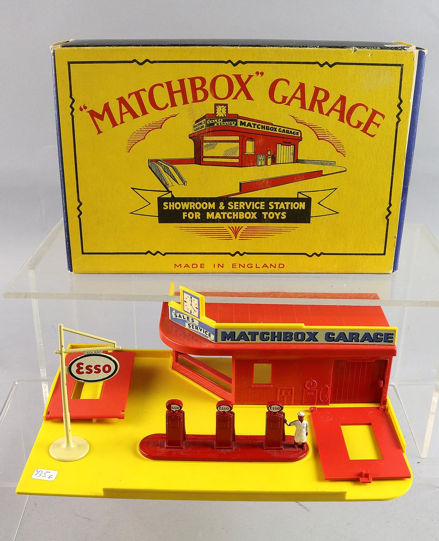 Matchbox Lesney 1950's Garage Service Station in Box (1 of 2)