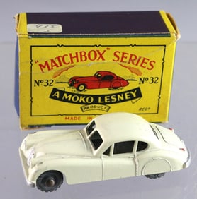 Matchbox No 32 Jaguar XK140 Greywheel in Box