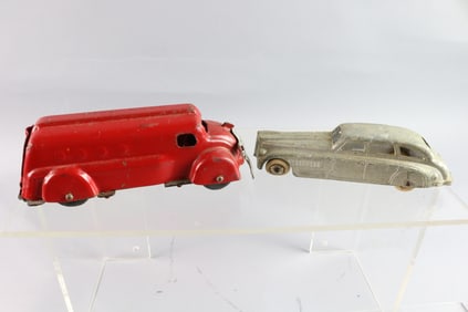 Wyandotte Pressed Steel Panel Van/ Tootsietoy Lot