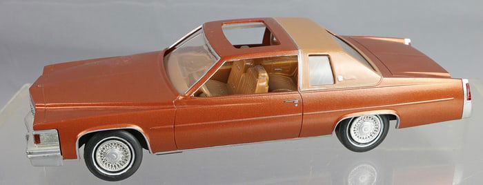 Johan 1977 Cadillac Coupe Deville in Promo Car Box