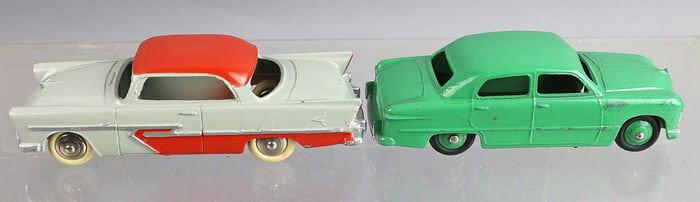 Dinky 24D, Plymouth Belvediere, Ford Sedan