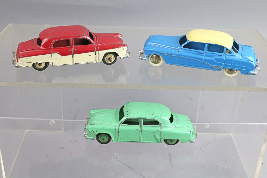 Dinky Studebaker, Buick Roadmaster Lot (1 of 3)