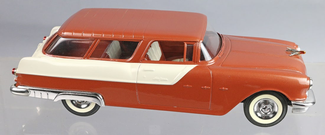 ML 1955 Pontiac Safari Promo Car: ML 1955 Pontiac Safari Promo Car