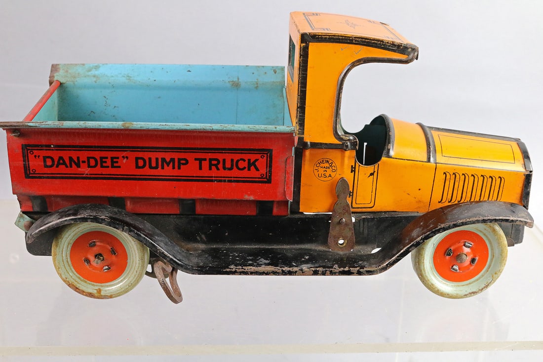 J Chein Dan Dee Dump Truck: J Chein Dan Dee Dump Truck, tin litho, 9"
