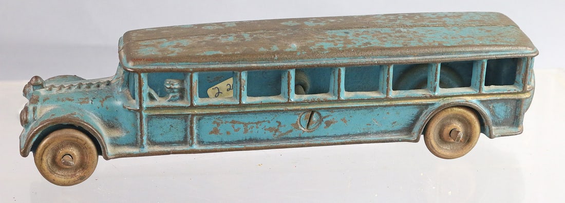 Williams Fageol Bus Cast Iron (1 of 3)
