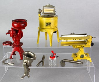 Arcade Cast Iron Thor Washing Machine, Cream Seperator