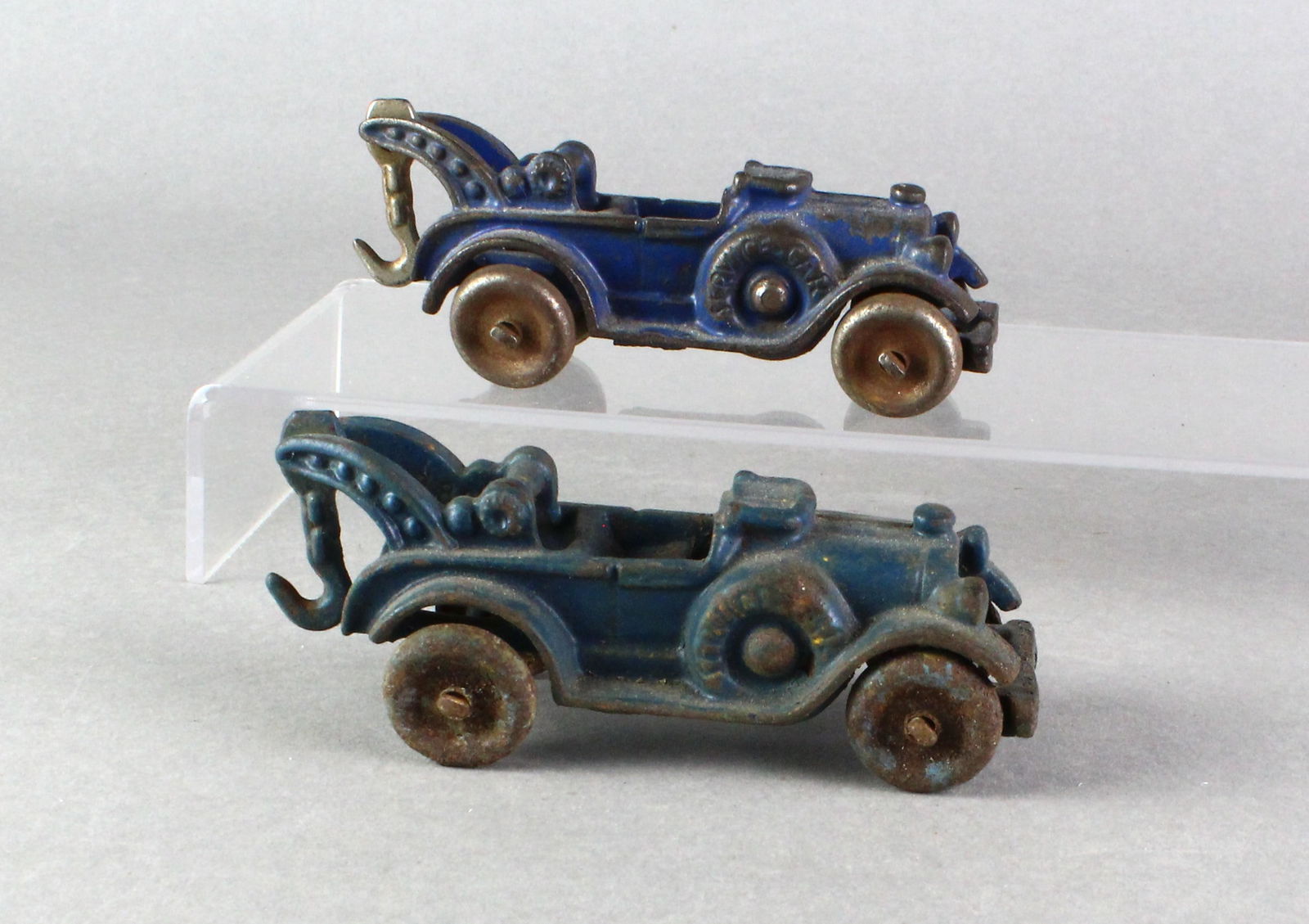 Pair of Hubley Wrecker Service Cars: Pair of Hubley Cast Iron Wrecker Service Cars 5 inches.