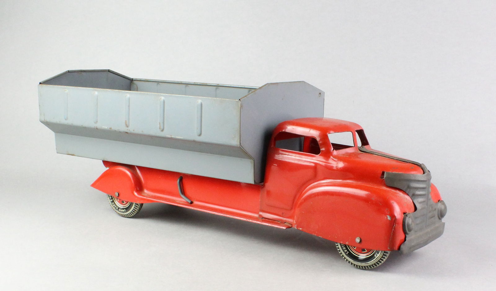 Marx Pressed Steel Large Dump Truck: Marx Pressed Steel Large Dump Truck. 1930s-1940s large working dump truck 21 inches long.