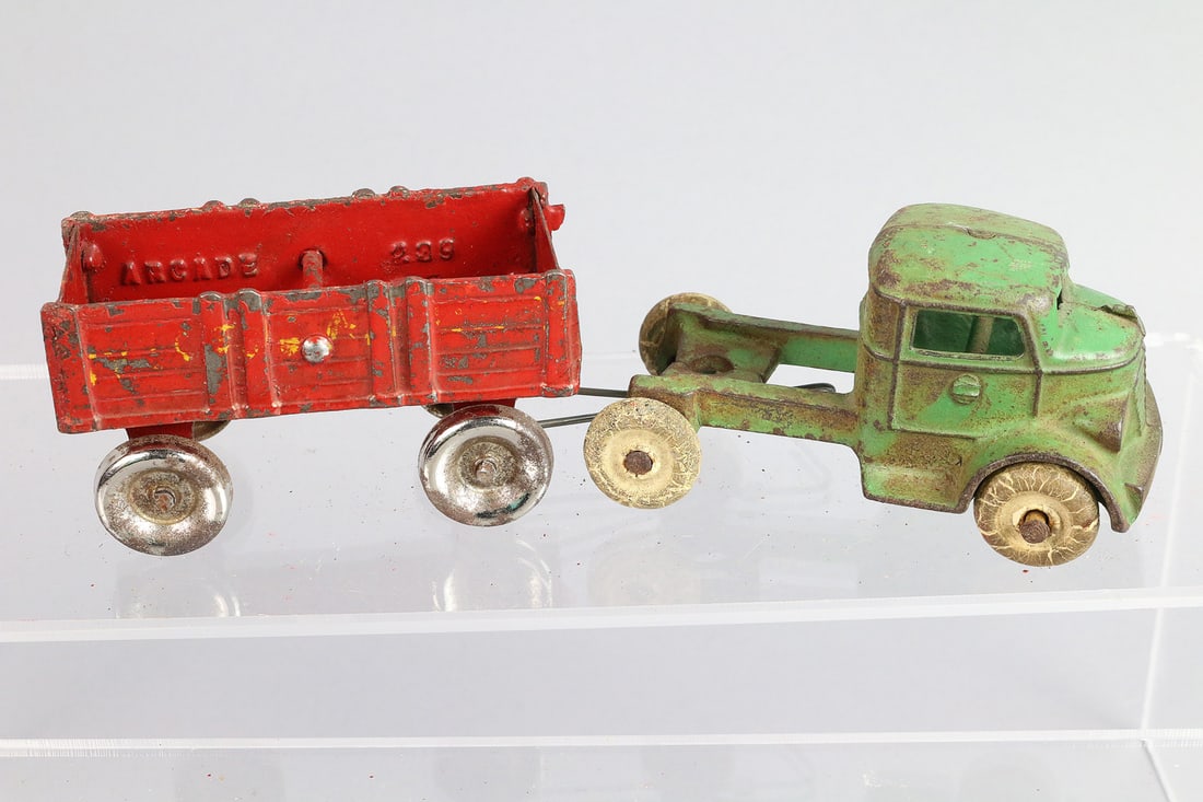 Arcade Cast Iron Truck Wagon Lot: Arcade Cast Iron Truck Wagon Lot 4"