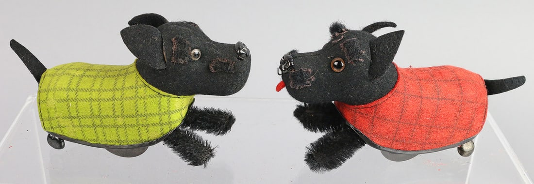 Schuco Wind Up Scottie Lot: Schuco Wind Up Scottie Lot, 2. 6"