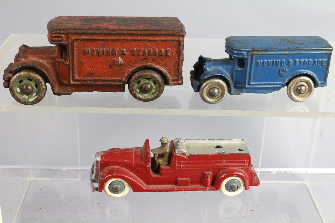 Cast Iron and Tootsietoy Truck Lot: Cast Iron and Tootsietoy Truck Lot, 3, 4,5"