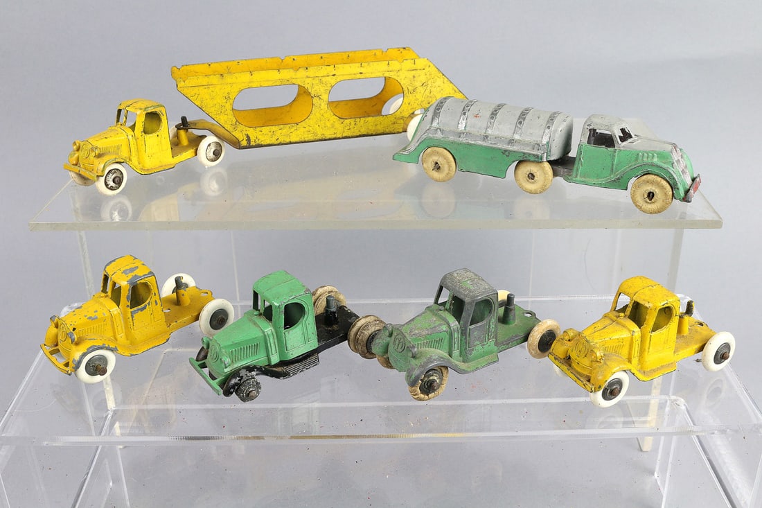 Tootsietoy Auto Transport Lot: Tootsietoy Auto Transport Lot, 7