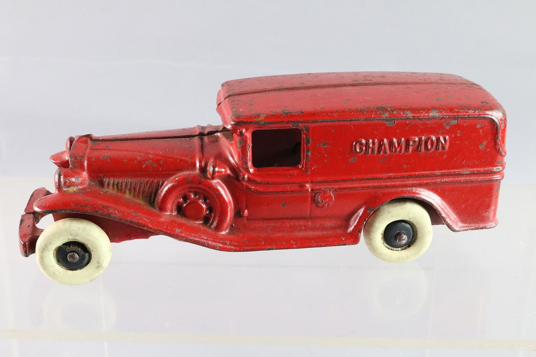 Champion Cast Iron Panel Truck: Champion Cast Iron Panel Truck, 8"
