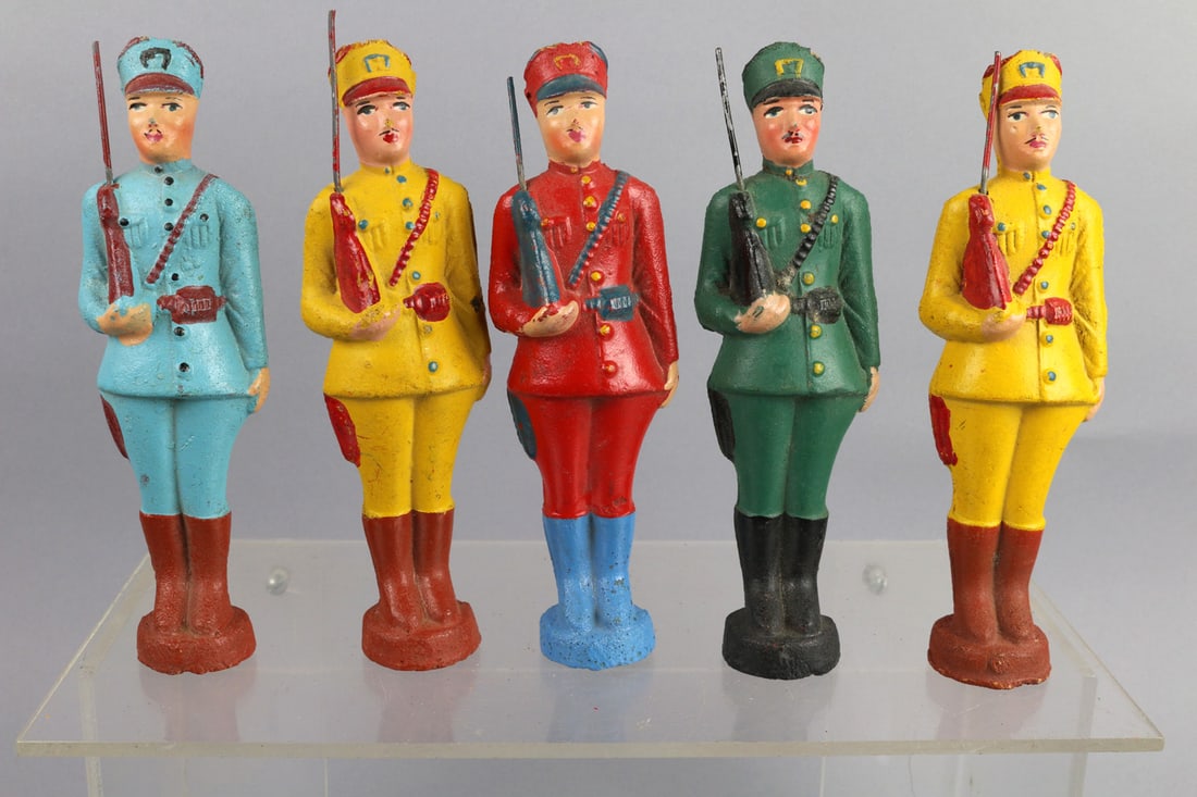 Composition Soldier Lot 1930's: Composition Soldier Lot 1930's, 4. 7"