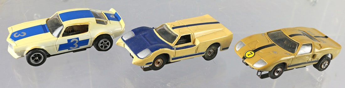 Aurora AFX Slot Car Lot: Aurora AFX Slot Car Lot, Camaro Z28, Ford GT