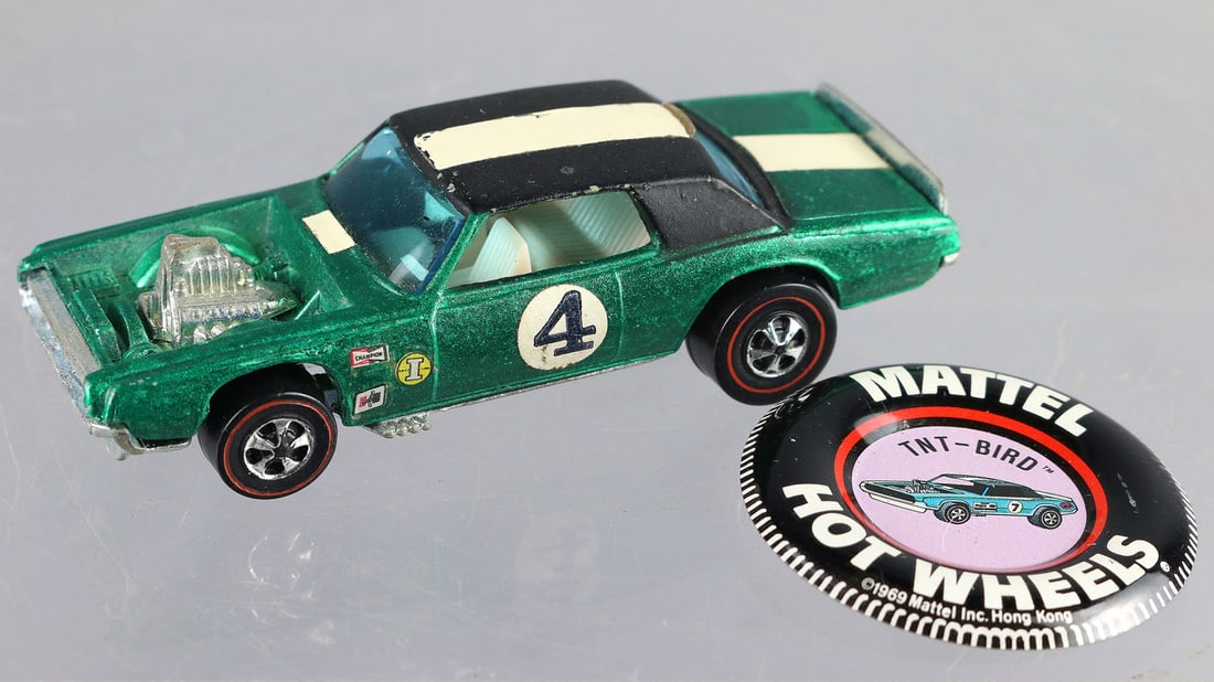 Hot Wheels Redline TNT Bird w Badge EX: Hot Wheels Redline TNT Bird w Badge EX