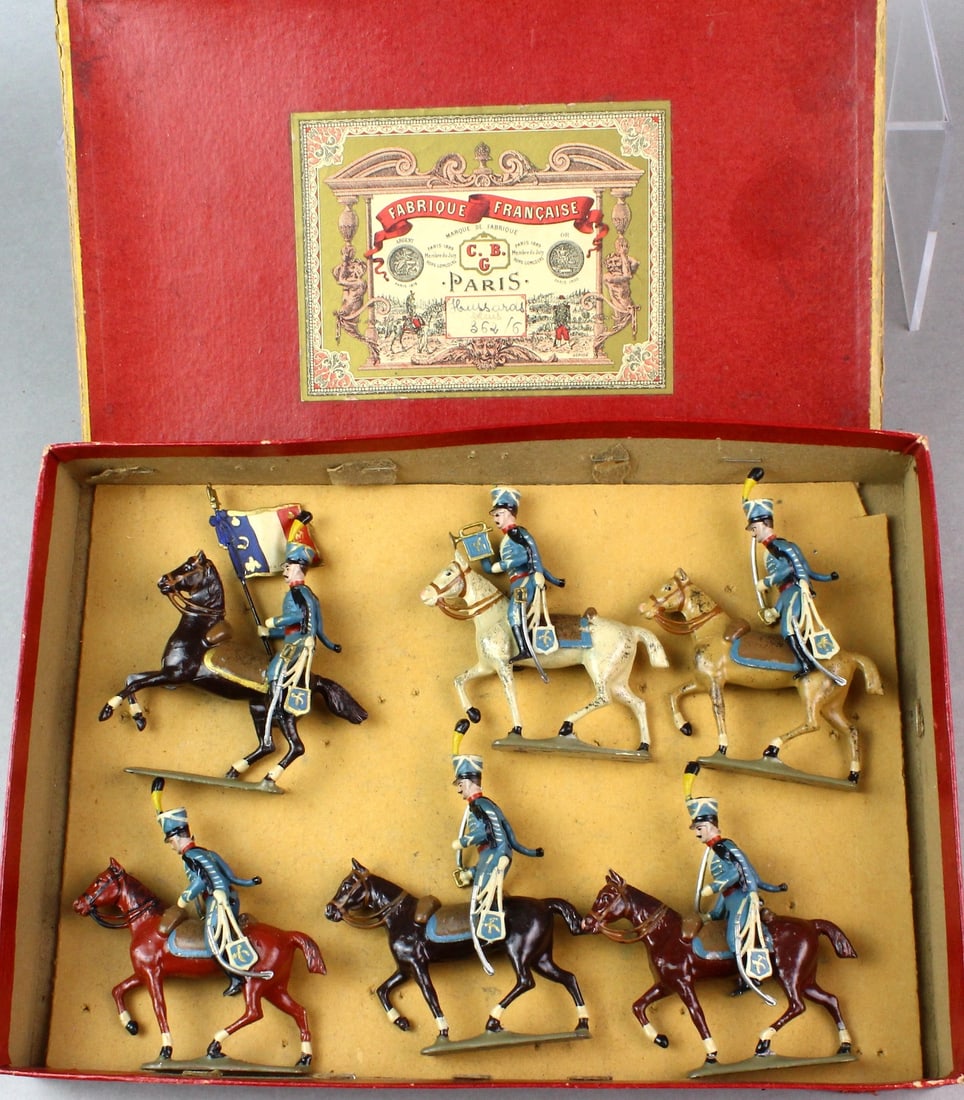 CBG Mignot Hussars Calvalry Soldiers in Box: CBG Mignot Hussars Calvalry Soldiers in Box. 6 soldiers on horseback, untied.