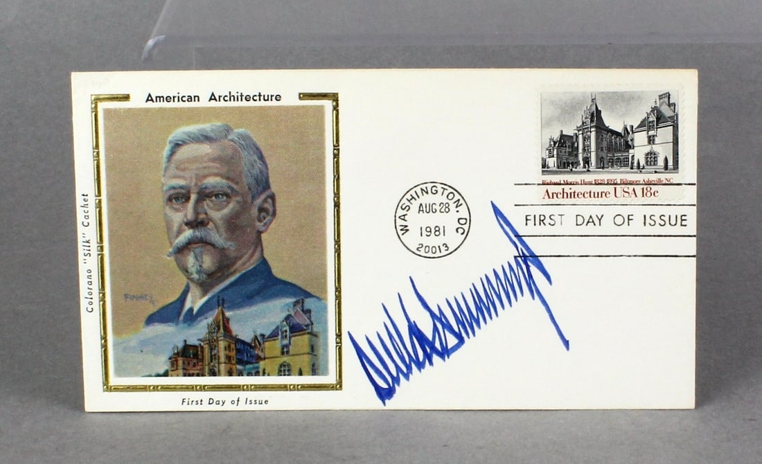 Signed Donald Trump Post Card 1981: Signed Donald Trump Post Card 1981. Original signature.