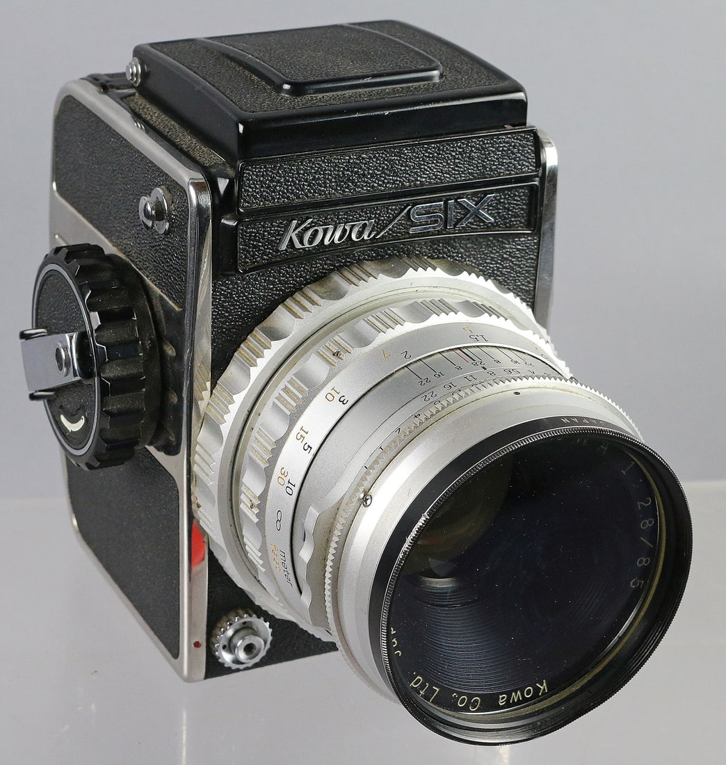 Kona Six Medium Format Camera: Kona Six Medium Format Camera, Japan, 1:2.8/85