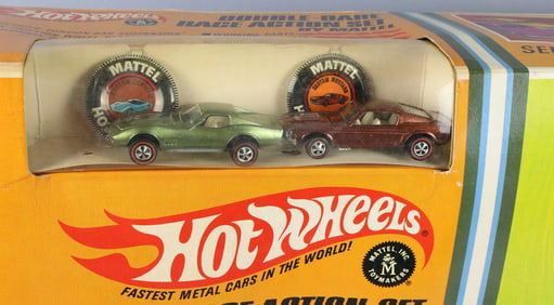 Hot Wheels Redline Double Dare Race Action Set Never Used!