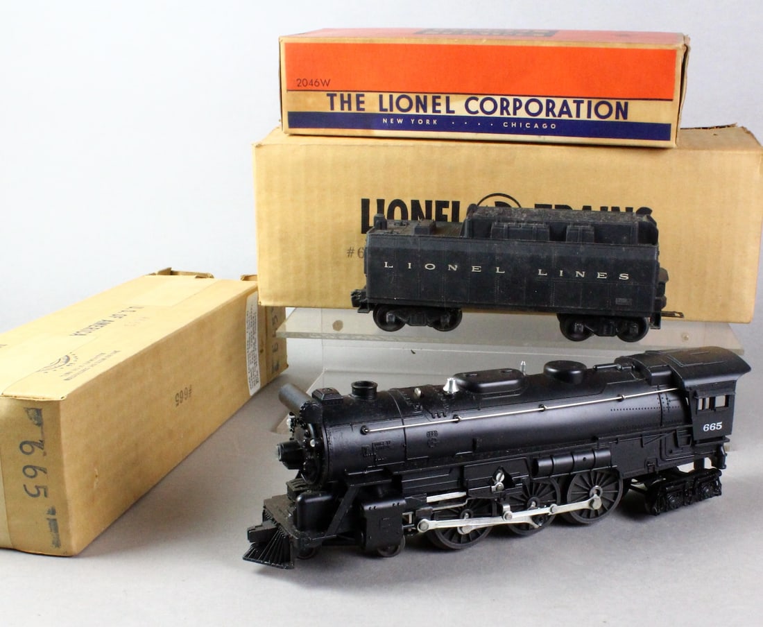 Lionel 665 Hudson Steam Engine & 2046W Tender NM (1 of 6)