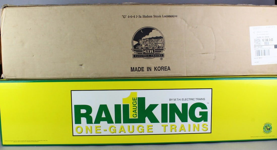 Rail King Gauge 1 Hudson Steam Engine 4-6-4 J-3A: Rail King BY MTH Gauge 1 Hudson Steam Engine 4-6-4 J-3A. Massive Engine appears mint, never run in original box for 1 Gauge rails. (Stock photo on bottom).