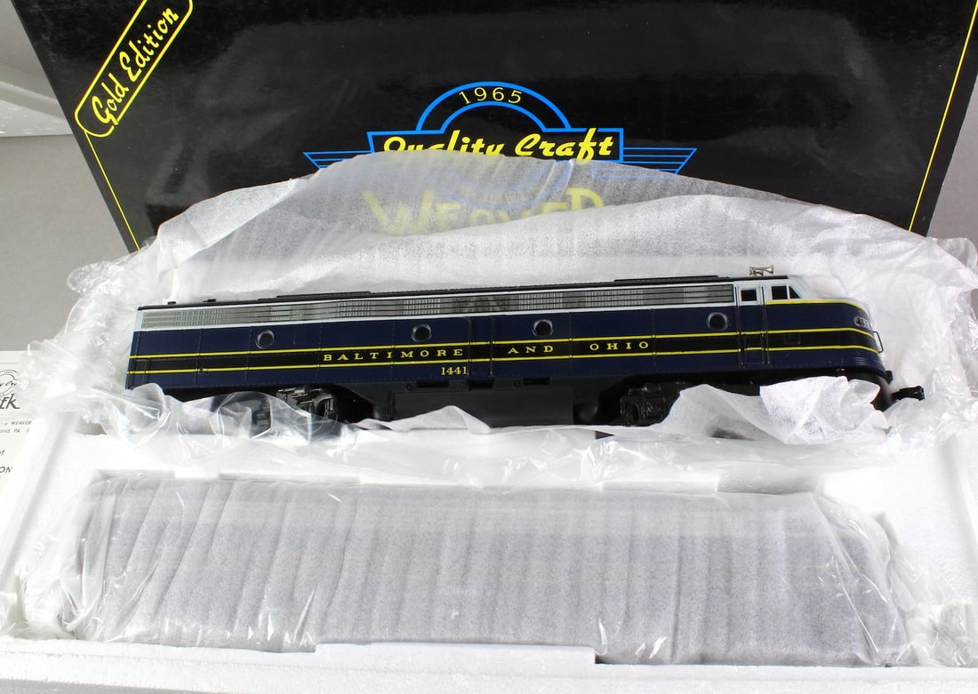 Weaver B&O AA Diesels Mint in Box EMD E-8: Weaver EMD E-8 AA B&O AA Diesels Mint in Box. B&O RR 1441 appear never to have been run.