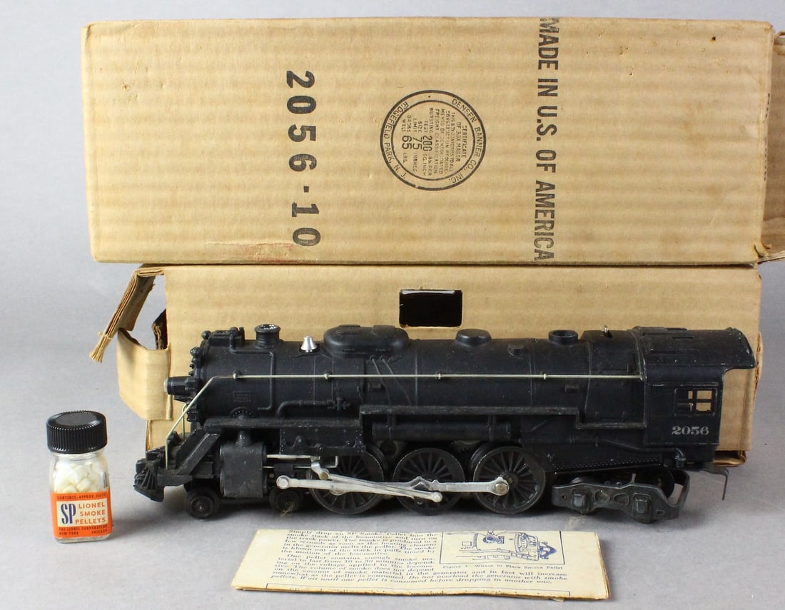 Lionel Steam Engine 2056 In Box with Inserts: Lionel Steam Engine 2056 In Box with Inserts & instructions. Fine engine.
