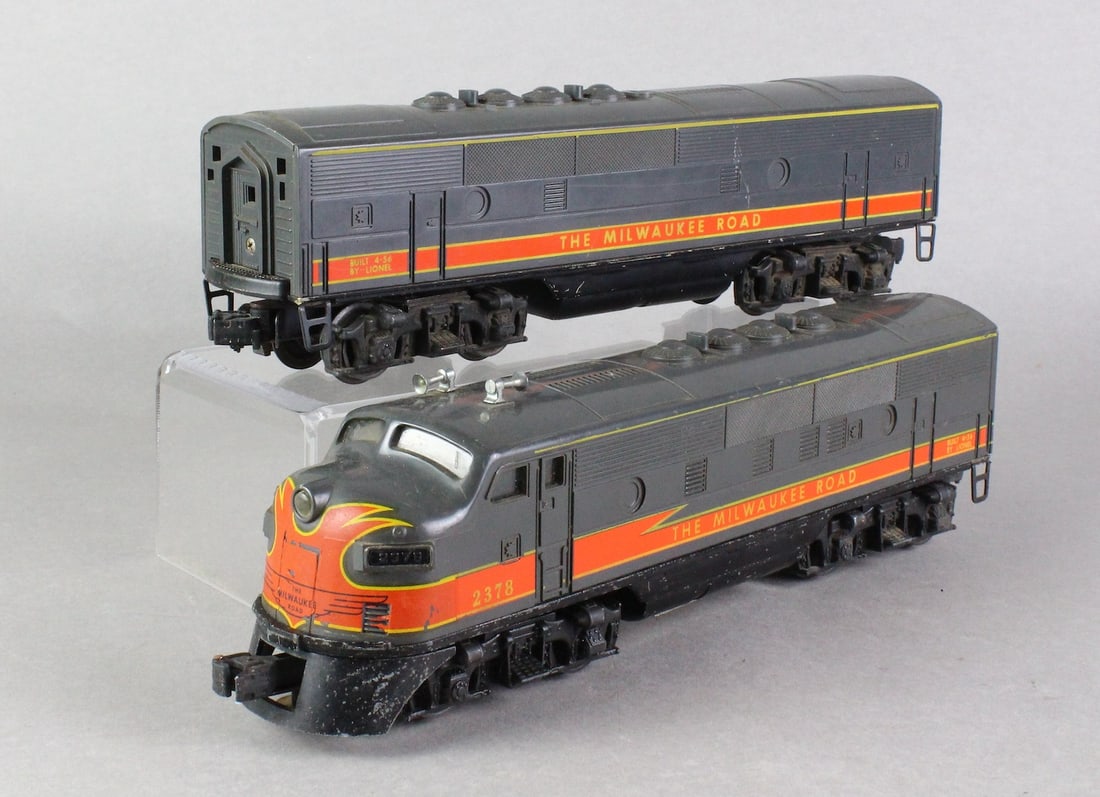 Lionel 2378 The Milwaukee Road F3 A-B Units (1 of 5)