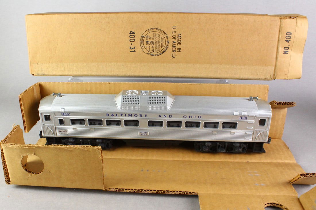 Lionel Baltimore & Ohio 400 Power Unit in Box: Lionel Baltimore & Ohio 400 Budd RDC-1 car in original complete box with inserts. Excellent to near mint in box.