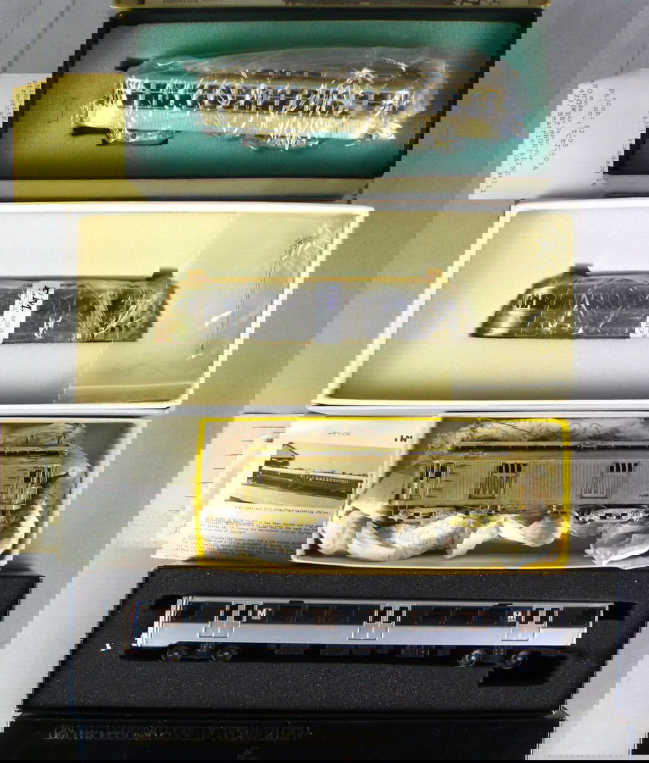 Brass Trolleys In Box Suydam, Twin Cities, F.M. &: HO Brass Trolleys in Box. Wood Tower Car by Suydam Model #00157 Wood Tower Car. North West Short Line Twin Cities Standard Car 1300. 1908 Minneapolis - St. Paul Wood Streetcar 1931 build. F.M. Models