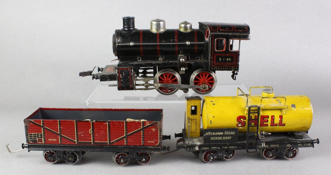 Bing G 1 I48 Locomotive & 2 Marklin Cars (1 of 4)