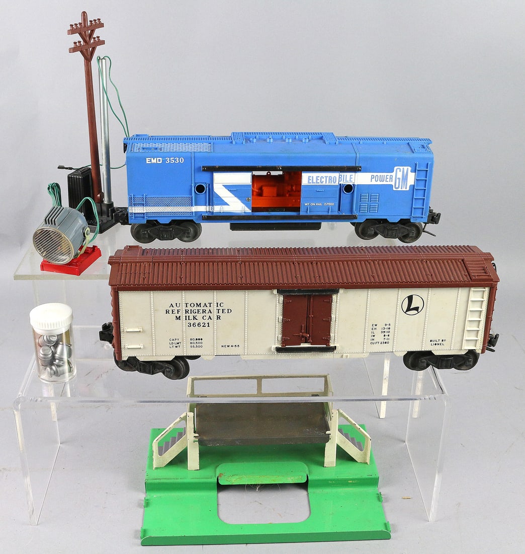 Lionel Generator, Milk Car Lot Box Never Run (1 of 3)