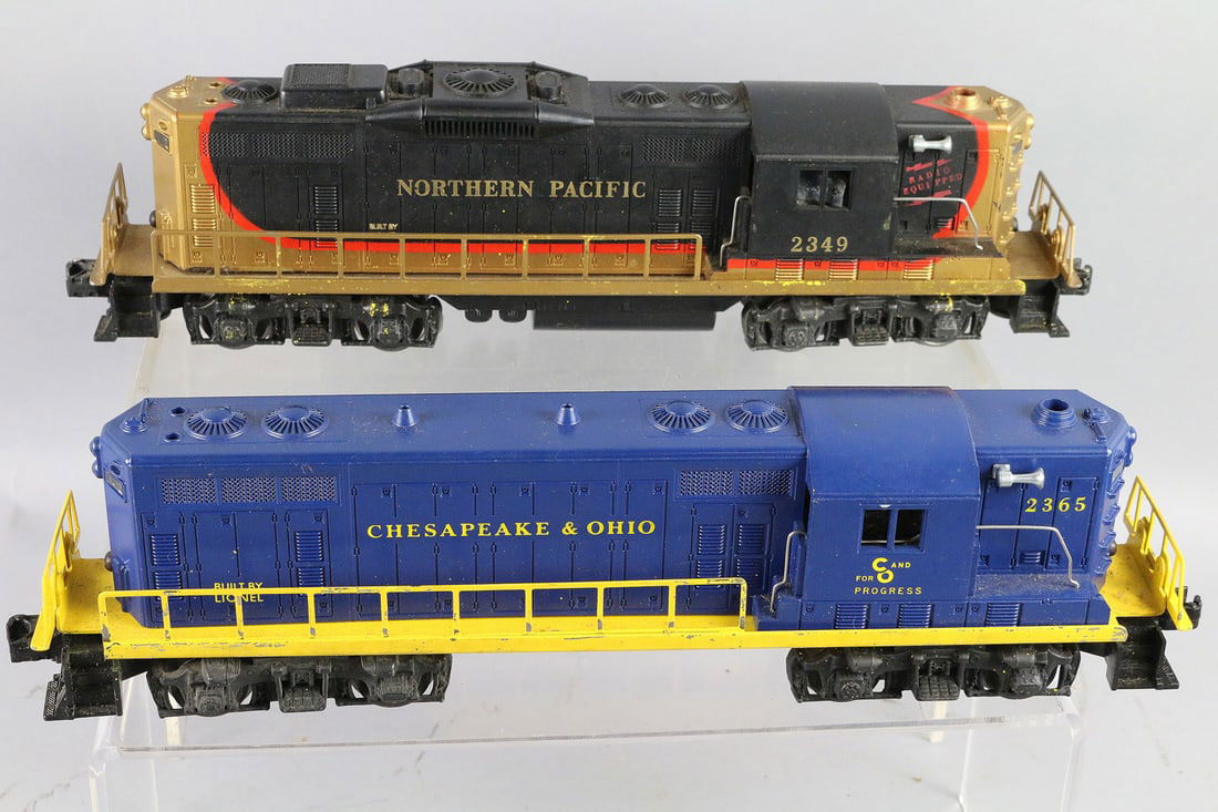 Lionel 2349 N Pacific, 2365 Chesapeake Ohio Lot: Lionel 2349 N Pacific, 2365 Chesapeake Ohio Lot