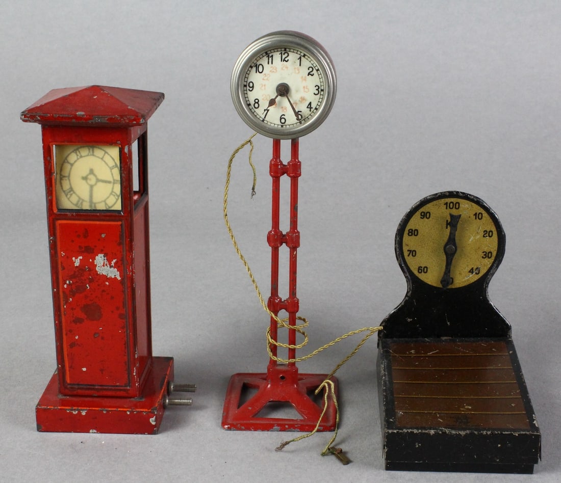 Marklin/Bing RR Clock, Baggage Scale Station Clock (1 of 4)