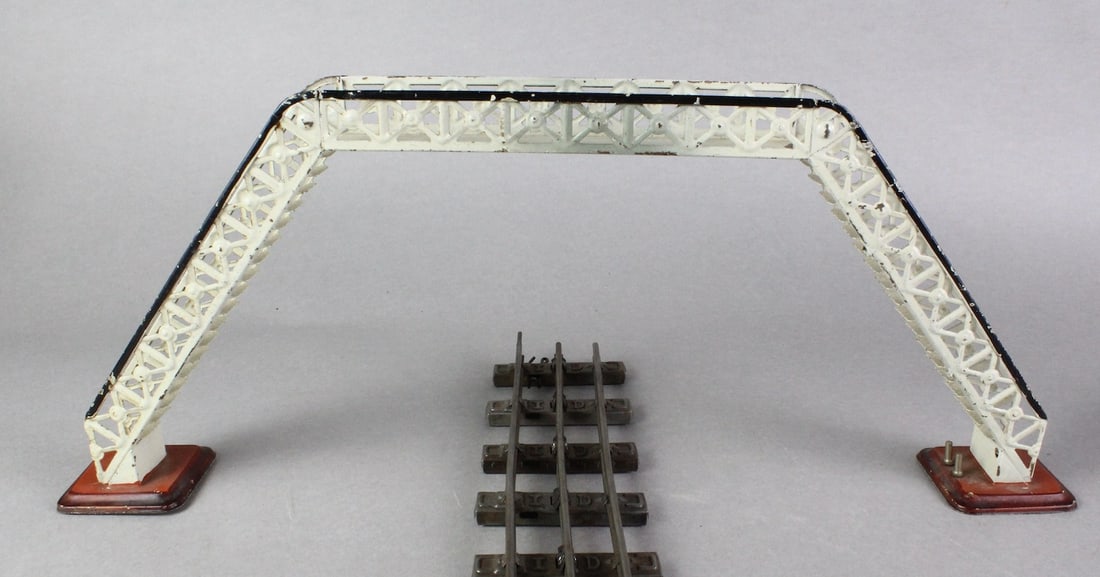 Marklin Passenger Bridge - 2