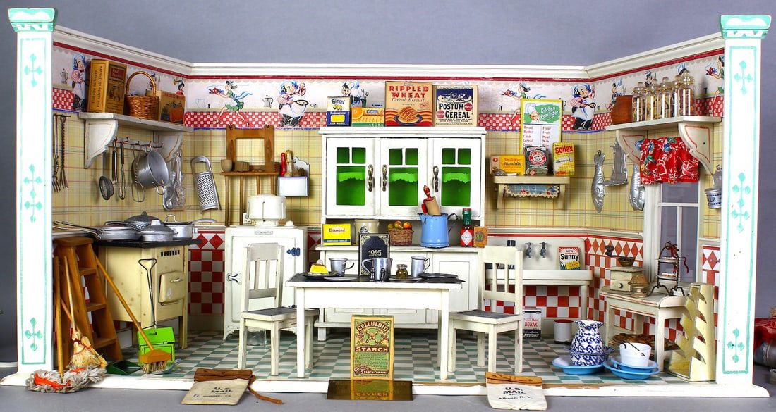 Museum- Doll House Kitchen Interior & Accessories (1 of 8)