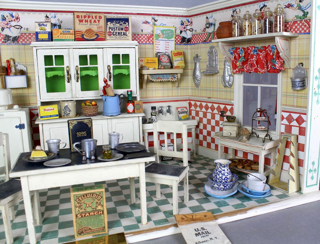 Museum- Doll House Kitchen Interior & Accessories - 6