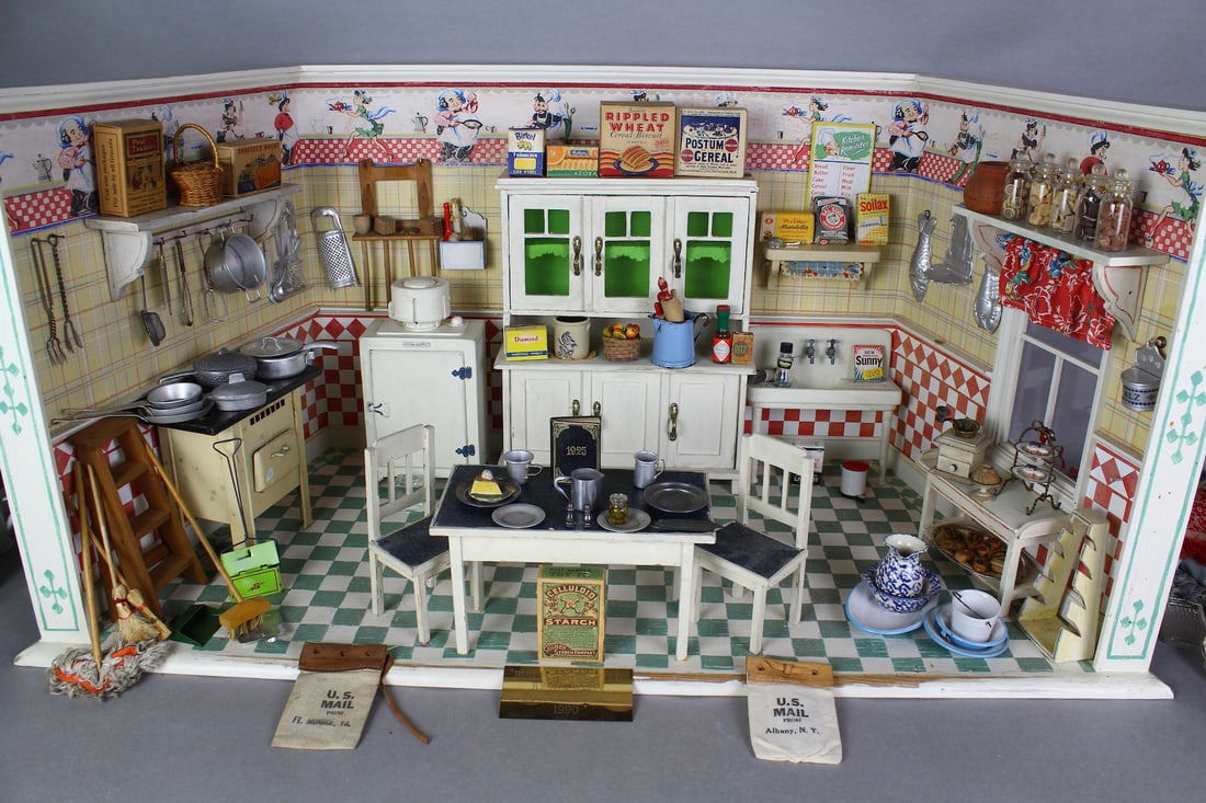 Museum- Doll House Kitchen Interior & Accessories - 7