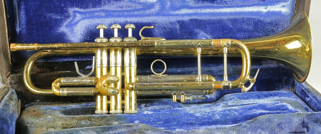 Bach Stradavarius Model 43 180 Series Pro Trumpet (1 of 5)