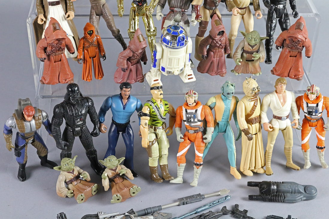Star Wars Figures w Case - 3